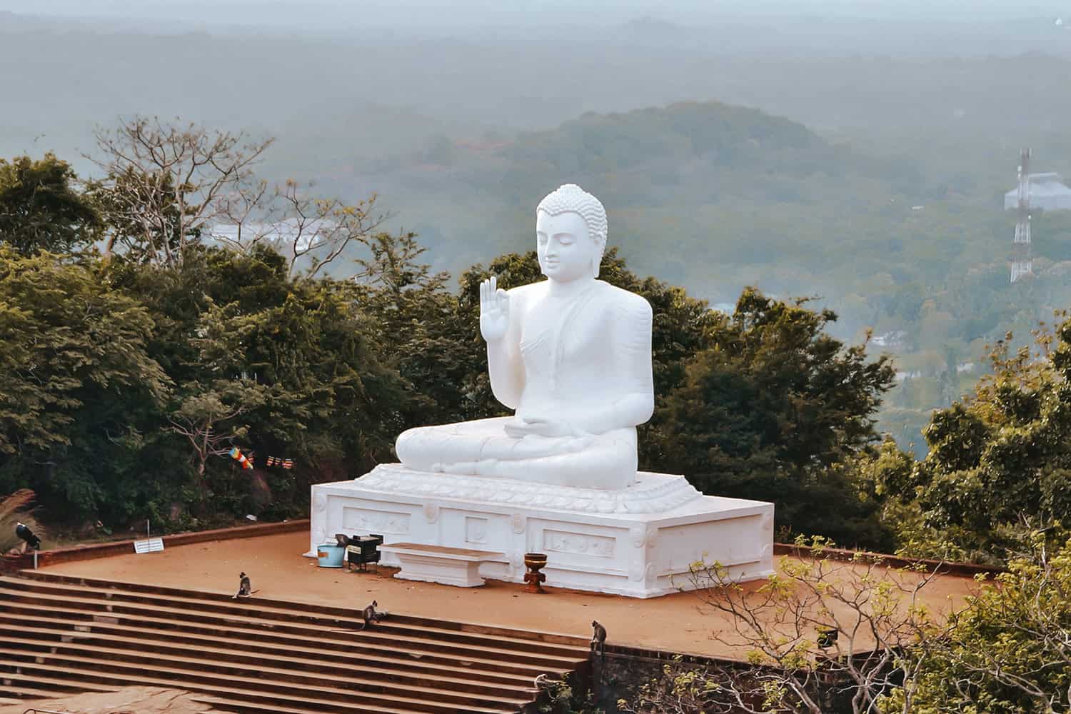 Mihintale Rajamaha Viharaya Buddha statue
